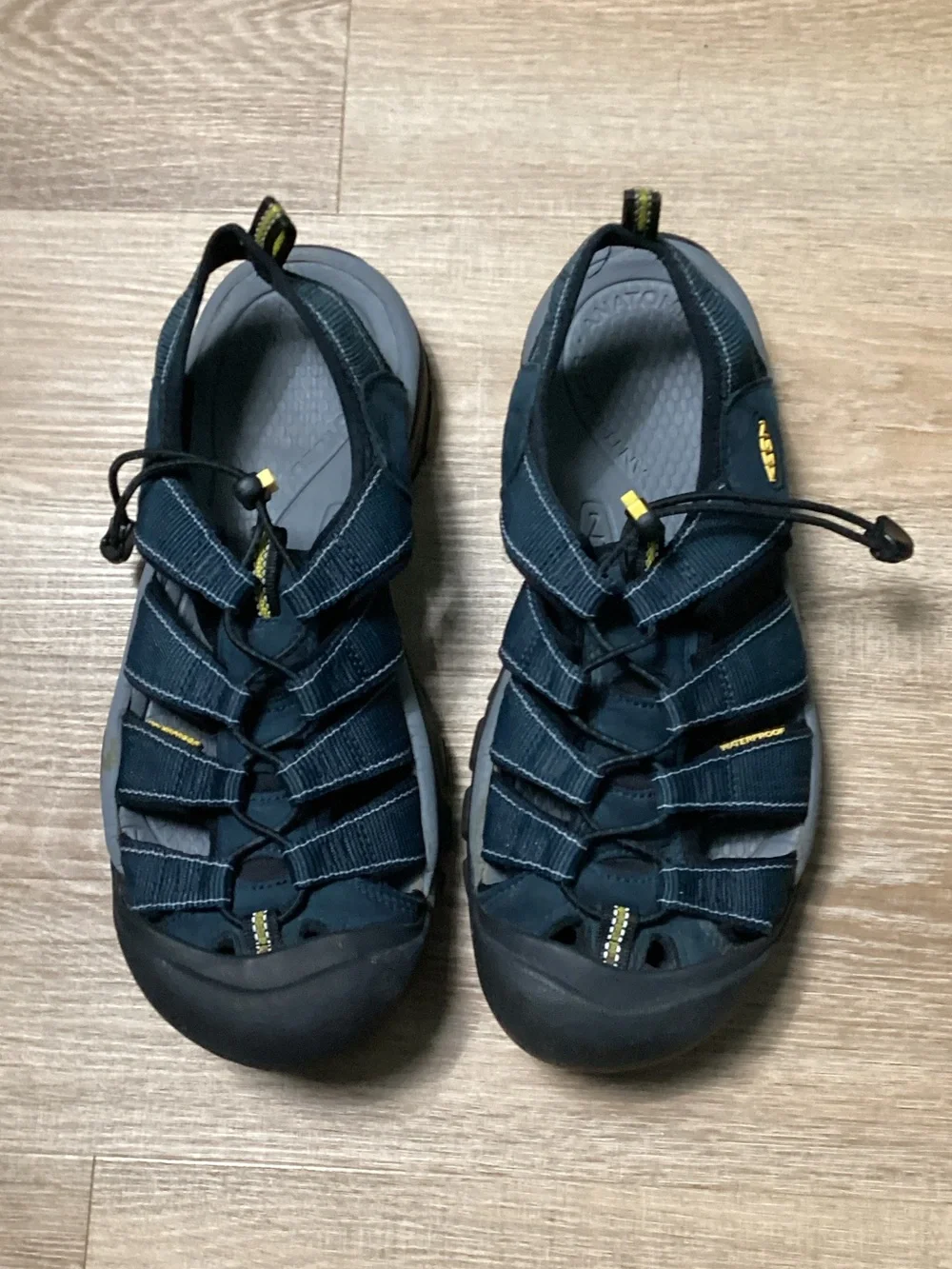 Keen Men’s Newport H2 Navy/Medium Grey Sport Sandals US 10.5 Unisex